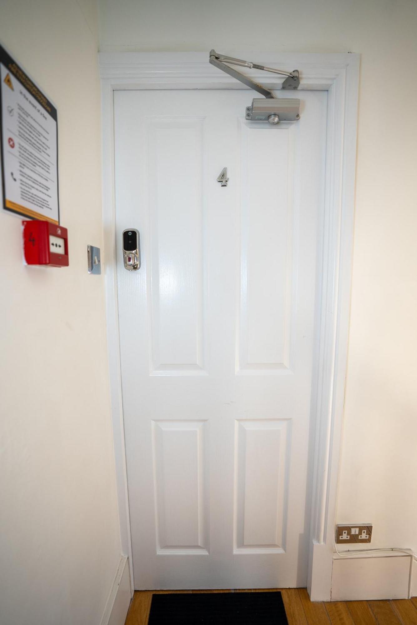 Stylish Flat Minutes From Covent Garden - West End Londyn Zewnętrze zdjęcie